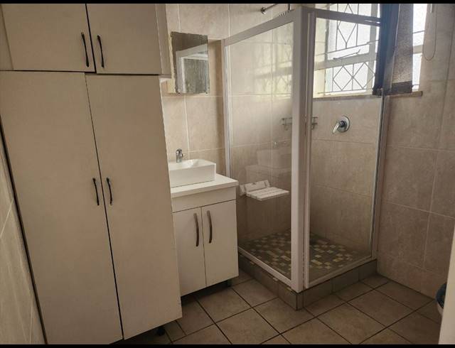 3 BEDROOM APARTMENT FOR SALE IN RHODESFIELD
